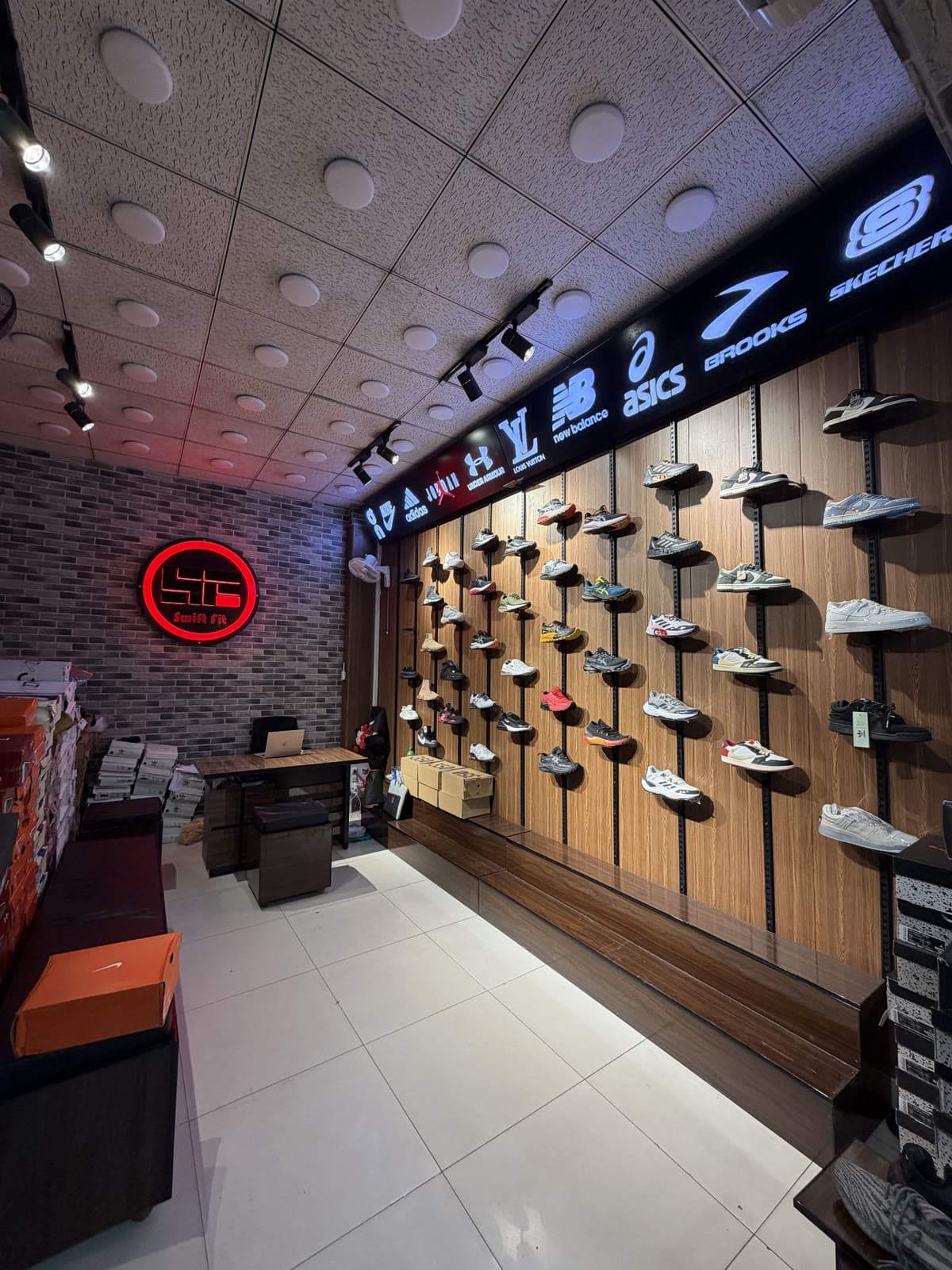 SwiftFit store